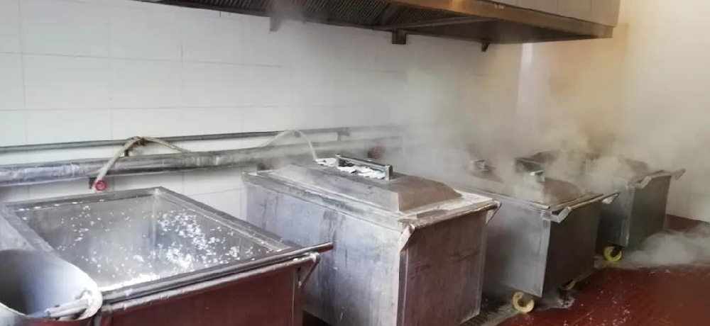 高校食堂将洁净蒸汽用于食堂蒸煮，10分钟蒸熟一车饭菜，效率高蒸饭香！